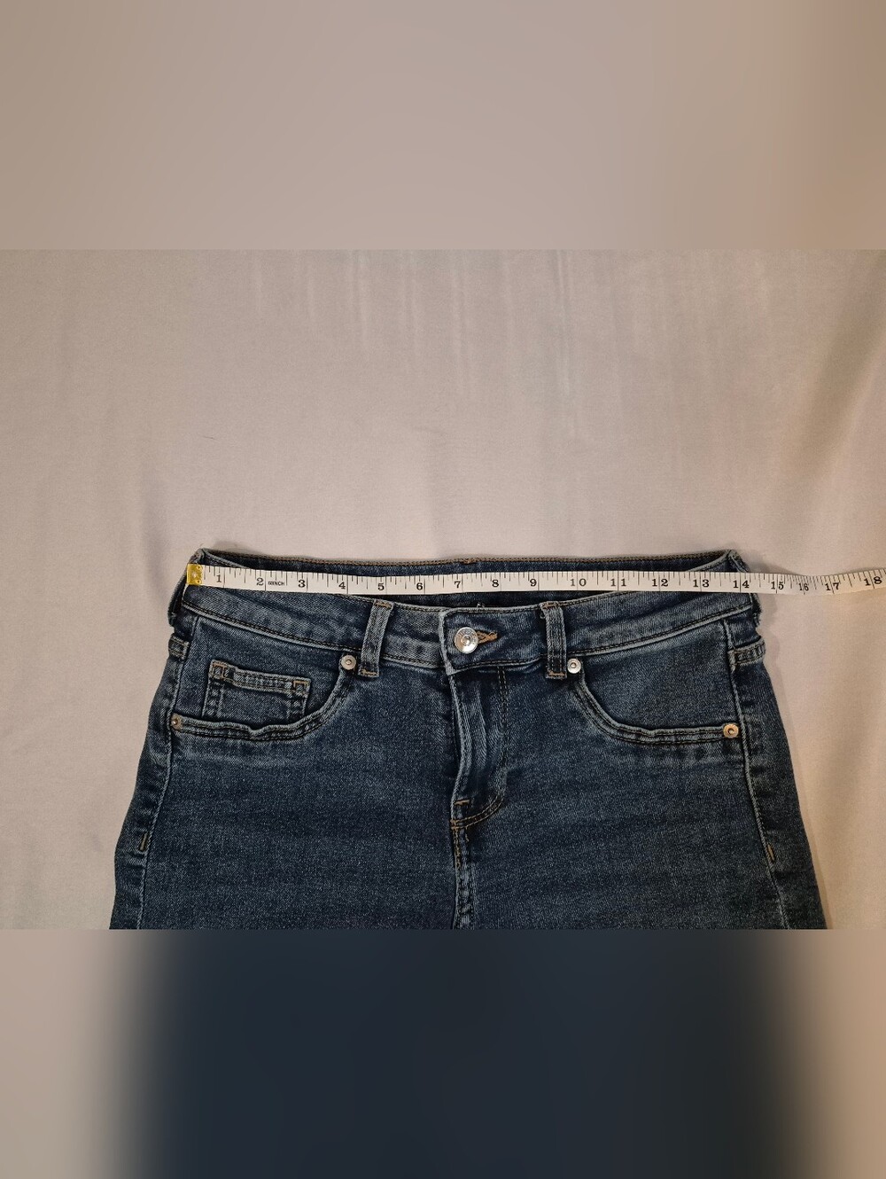 Divided by H&M Bootcut Jeans Women's Size 6 Medium Wash Stretch Denim - Picture 5 of 5